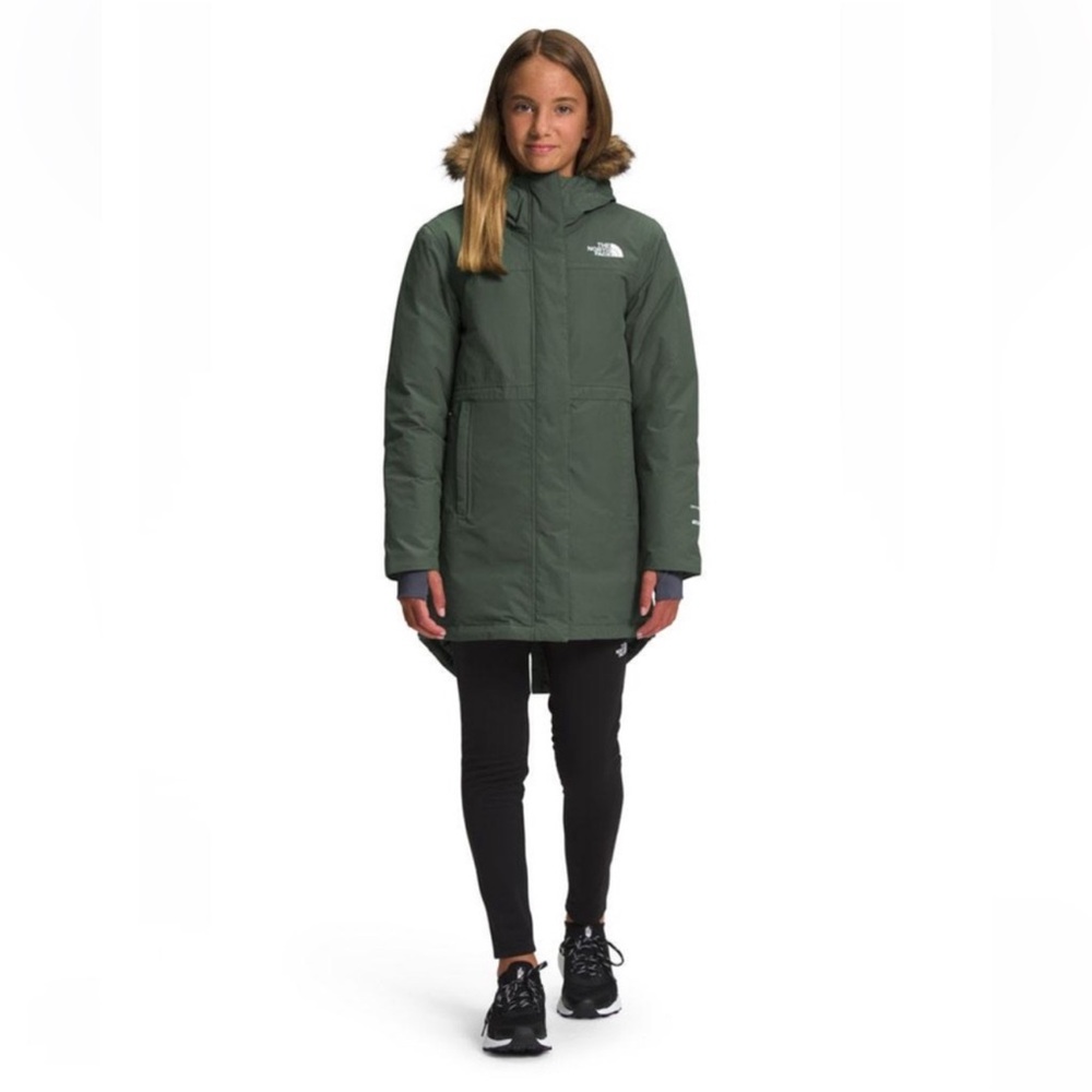 🥷🏿🥷🏿🥷🏿 *The North Face Girls Arctic
Down Parka Forests Olive 14-16